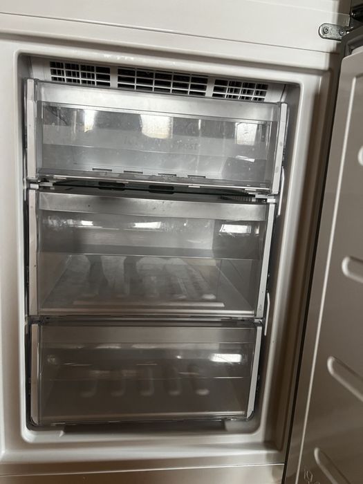 Холодильник Whirtpool як новий