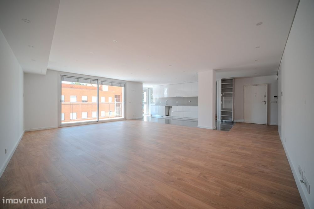 Apartamento T3 no edifício Amorosa Residence