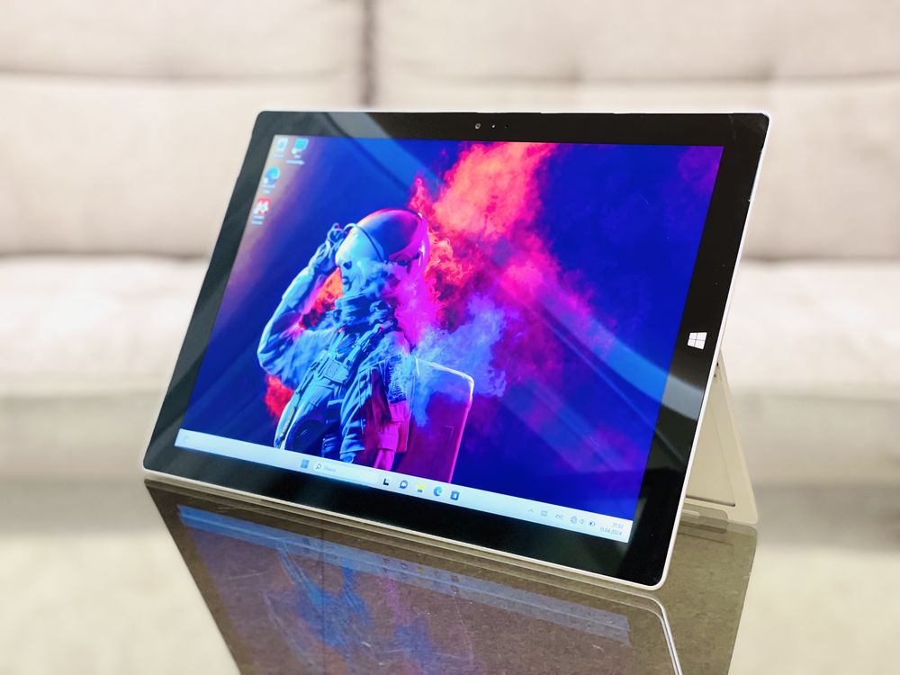 Планшет Microsoft Surface Pro 3 - 4/64GB/2K