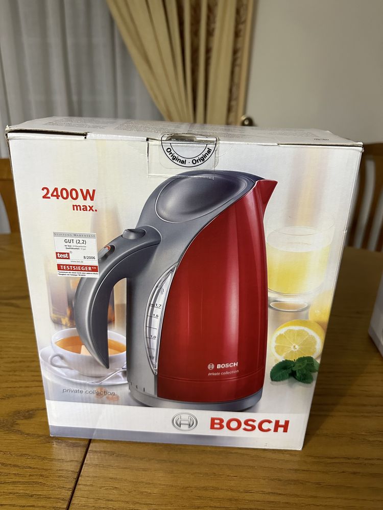 Cafefeira e Jarro Eletrico Bosch Novos