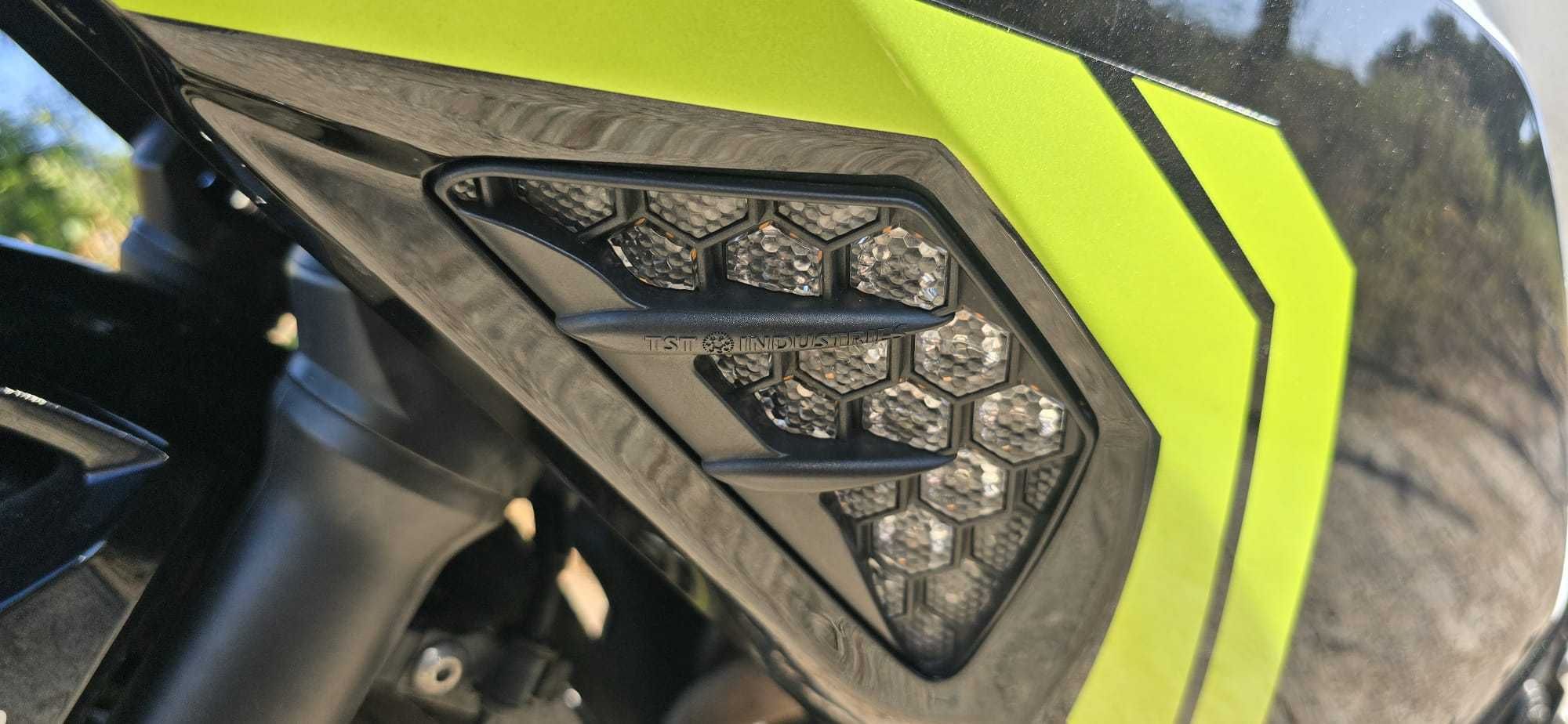 Piscas LED + Relé TST Industries KAWASAKI Ninja