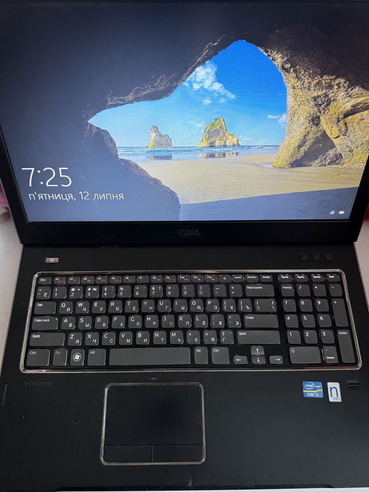 Ноутбук 17“ Dell vostro 3750 silver, Core i5, SSD, HDMI, USB
