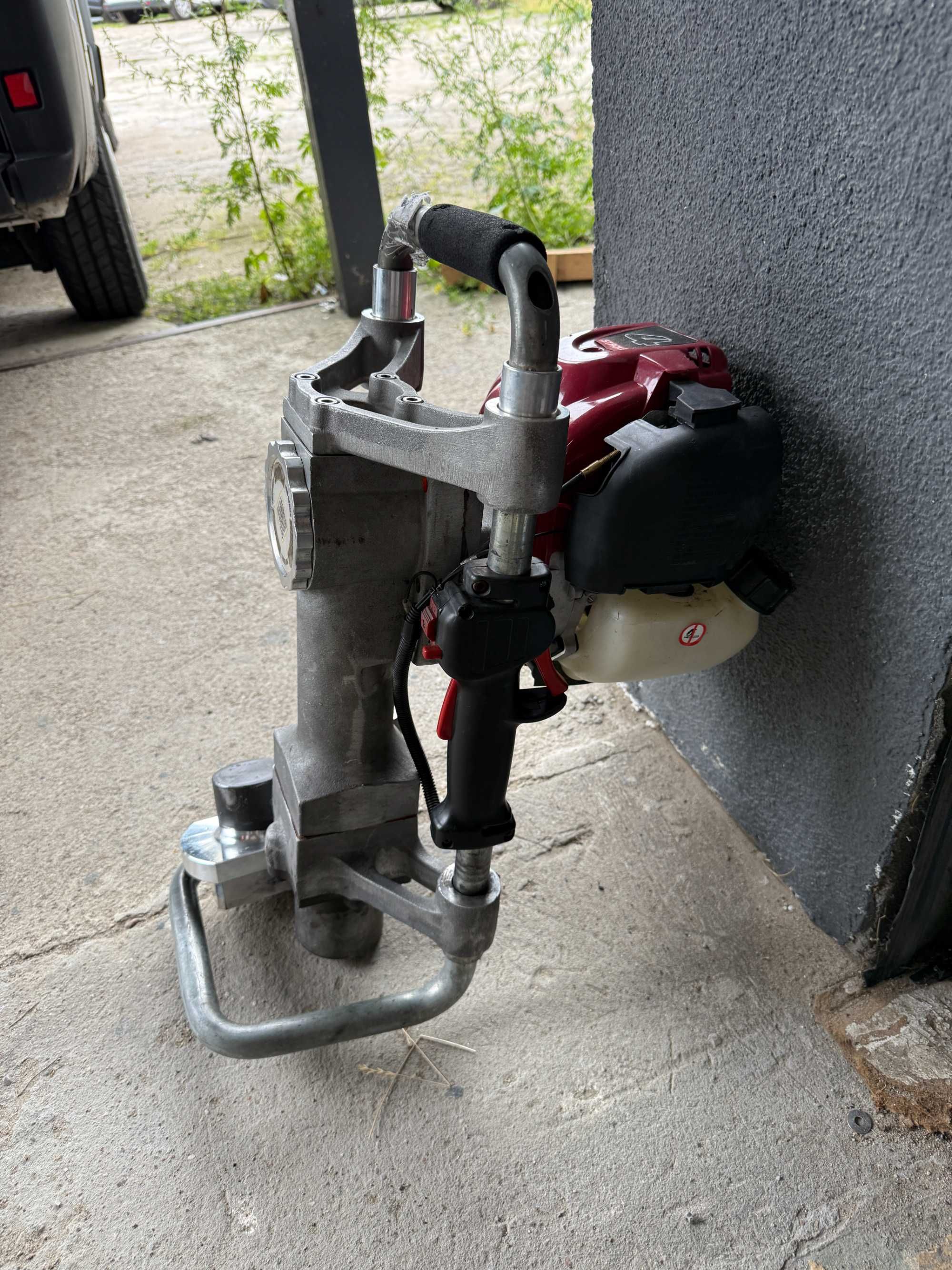 Kafar Spalinowy Rhino Tool Multi-Pro XA