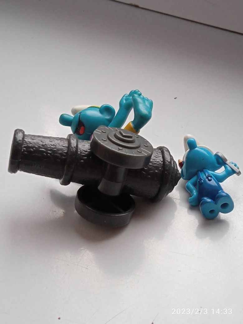 2 Figurki Smerfy Mechanik Smerf Armata Smerfy McDonald's Smerfy Jajko