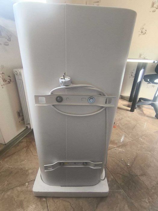 Продається бойлер OCEAN CUBE HORIZONTAL - Об'ємом 80л. Без пакування.