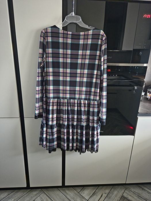 Sukienka solar w rozmiarze M