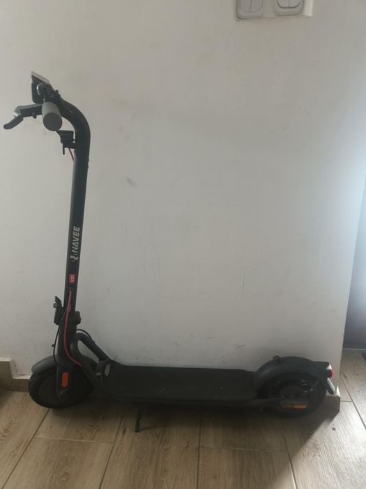 Hulajnoga elektryczna navee v25