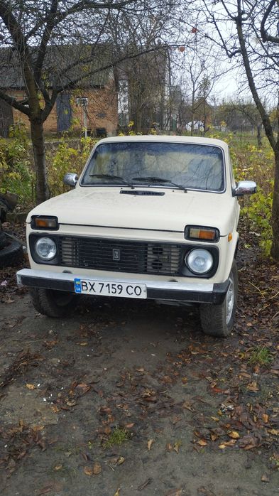 Продам ниву 1990