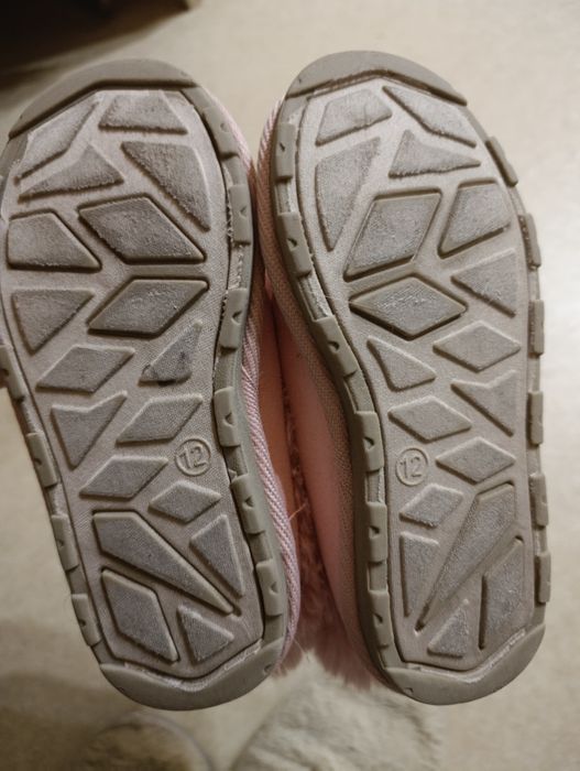 Капчики на хутрі на дівчинку 12 розмір