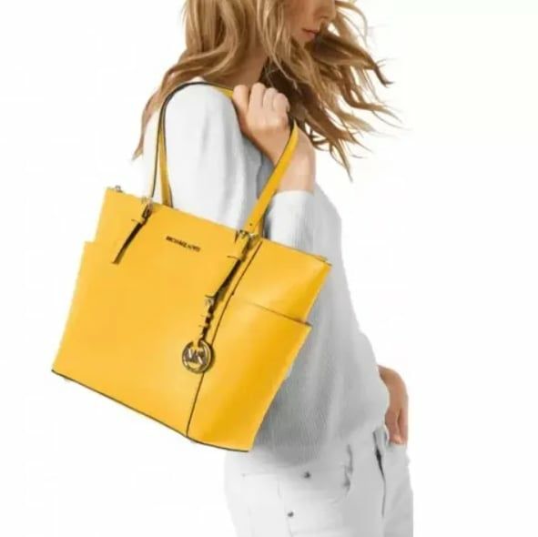 Сумка шкіряна michael kors large saffiano tote top-zip bag