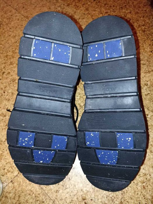 Botas masculinas de couro preto Aldo tamanho 44-45.