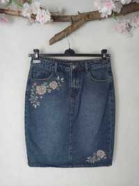 Dłuższa spódnica dżinsowa jeans dżins, z haftowanymi kwiatami