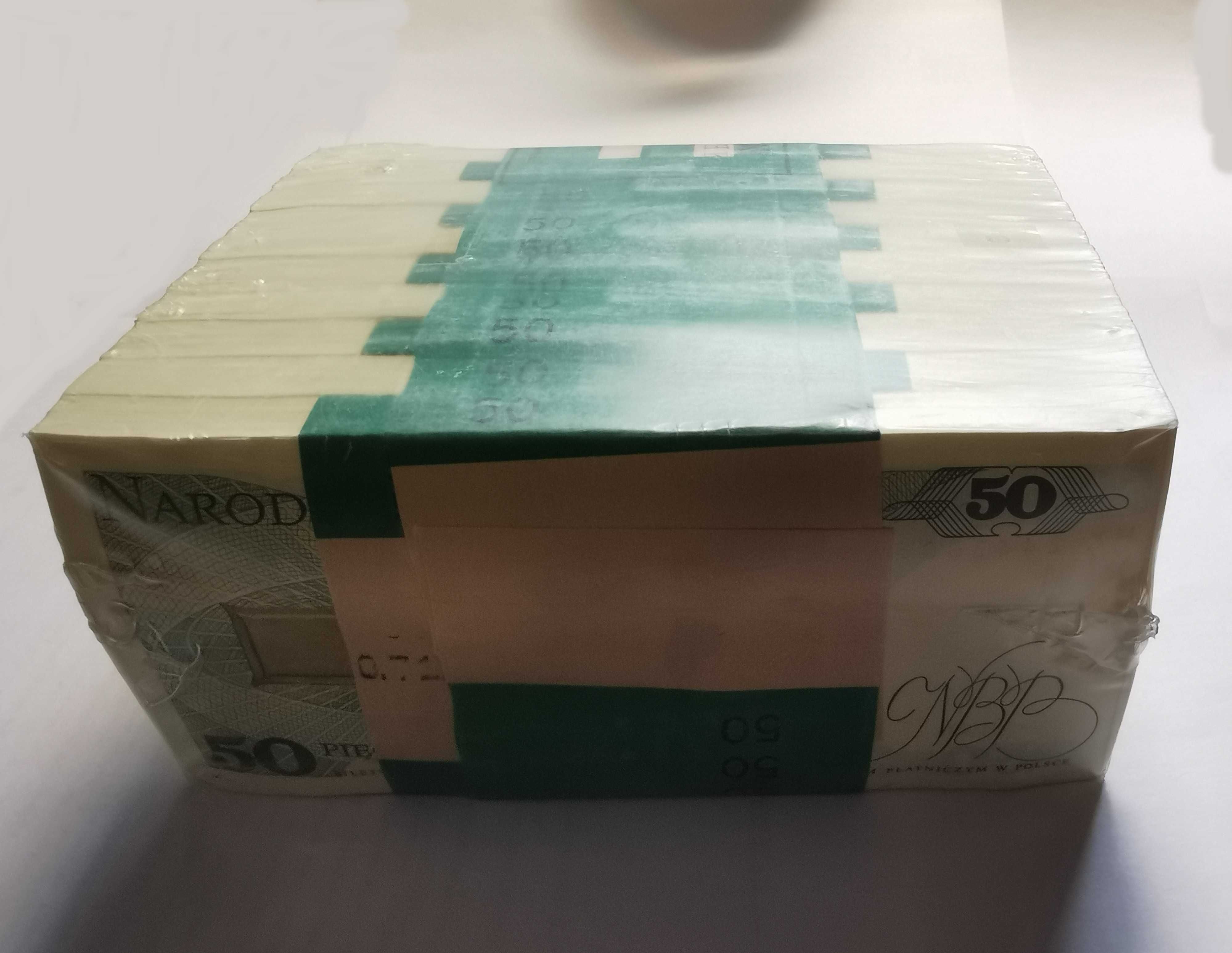 Zgrzewka bankowa Paczka 10 x 100 sztuk banknoty 50 zł Świerczewski UNC