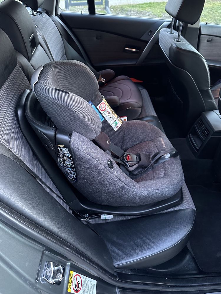 Fotelik Maxi-Cosi Axisfix obrotowy, isofix