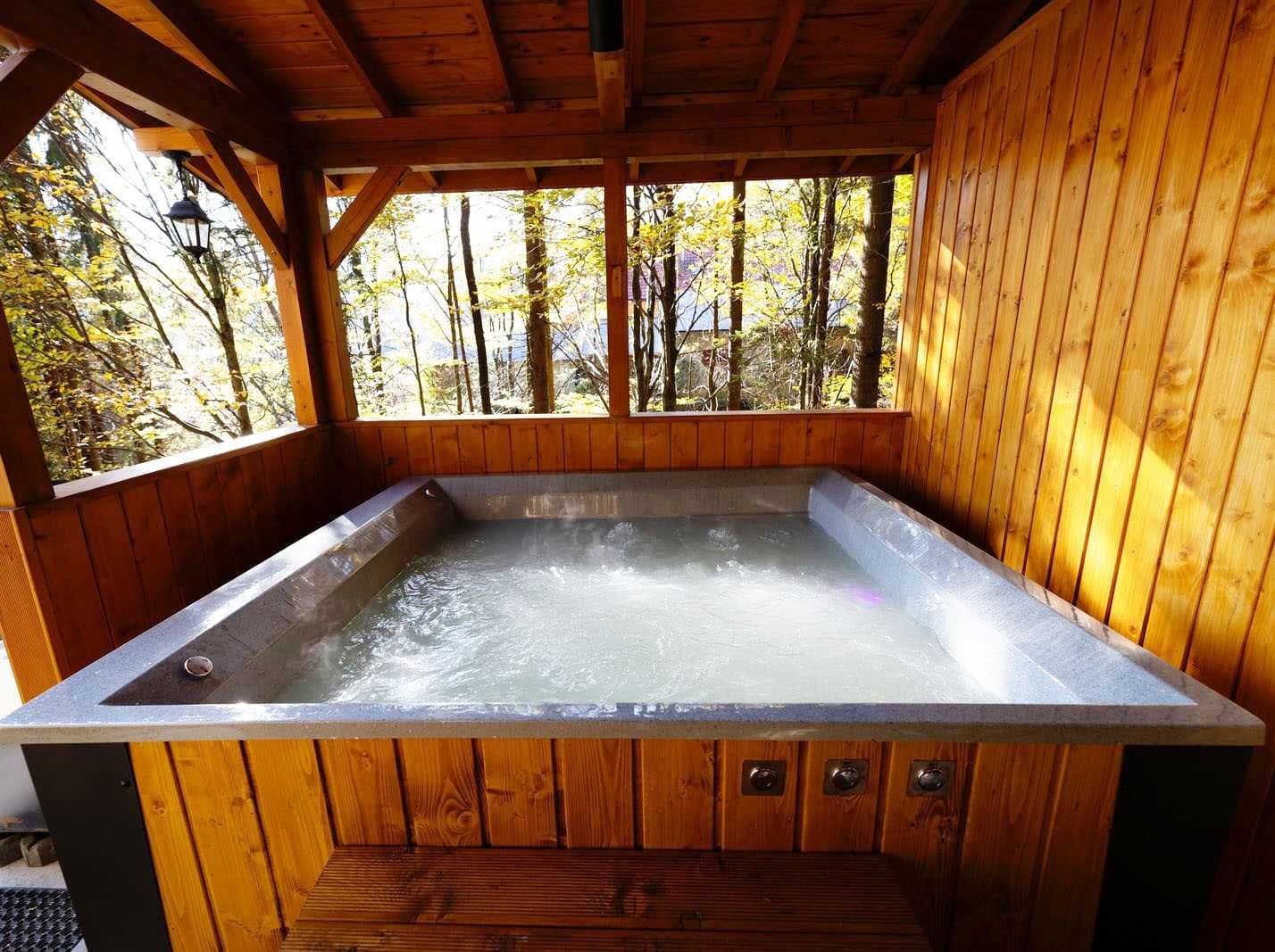 JACUZZI OGRODOWE MODERN 5-6 Osobowe w zabudowie