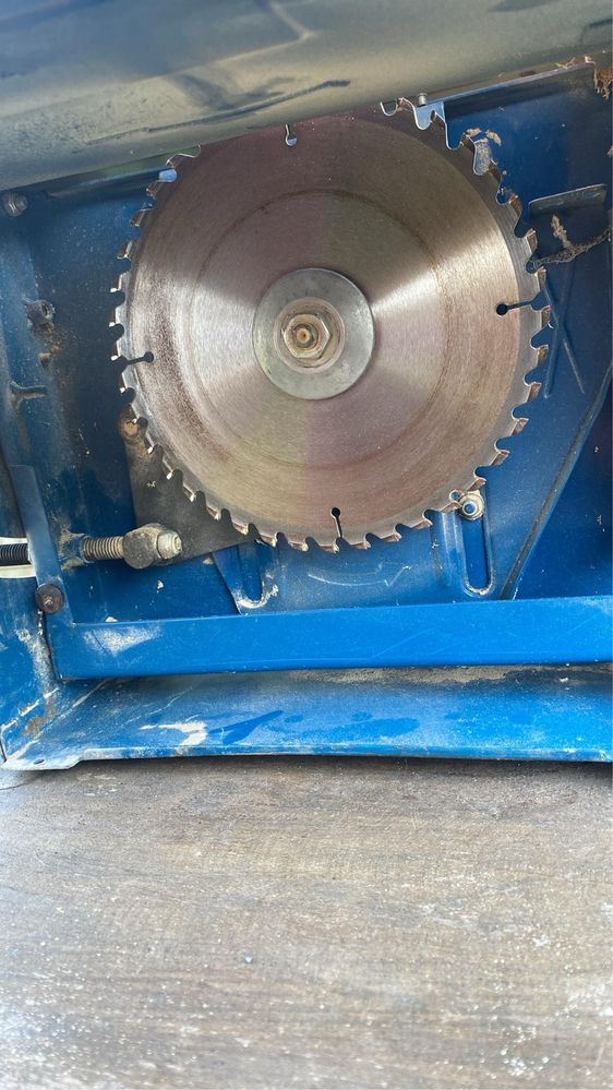 Pilarka stołowa do drewna Dedra 1,0kw ded7714