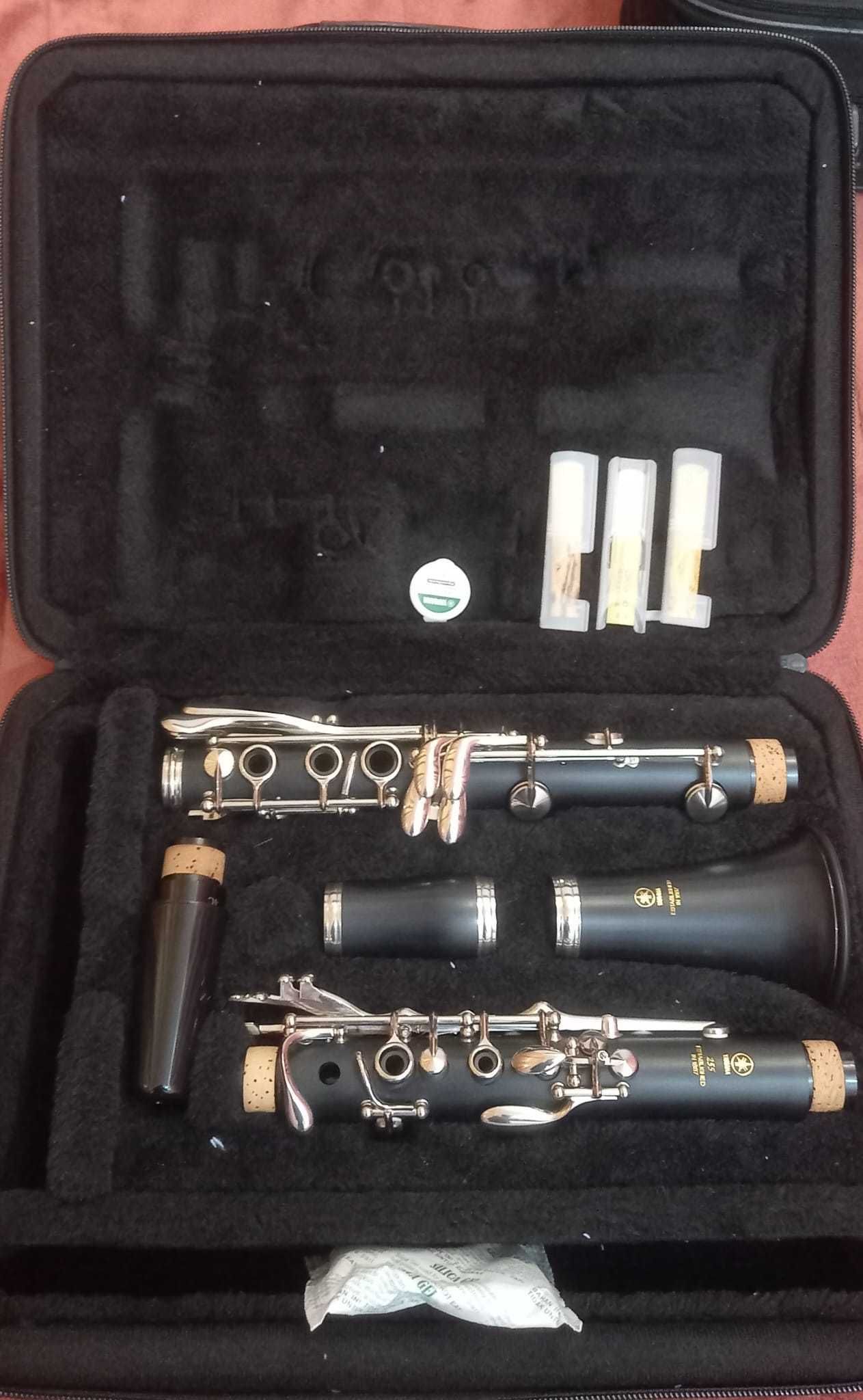Clarinete Yamaha YCL-255 Bb