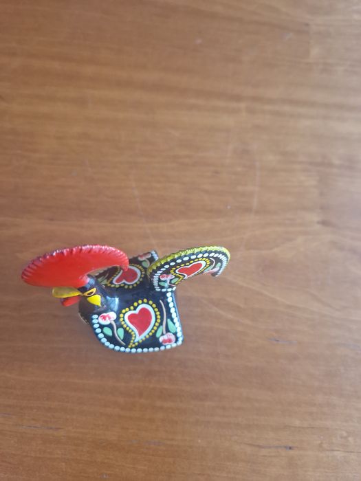 Galo de Barcelos em metal