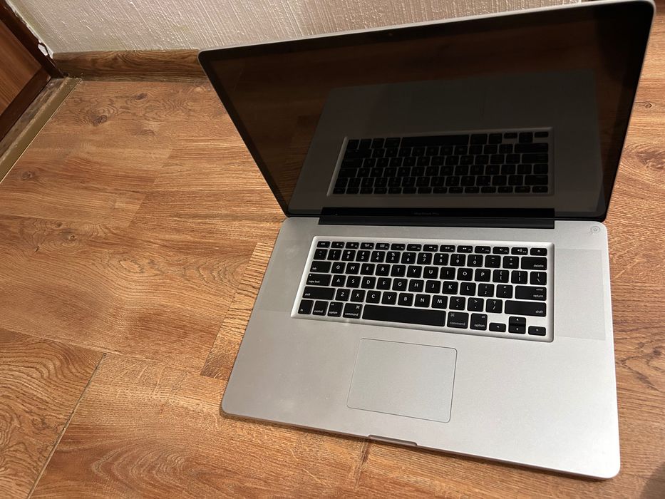 Laptop MacBook Pro 17 early 2011 A1297