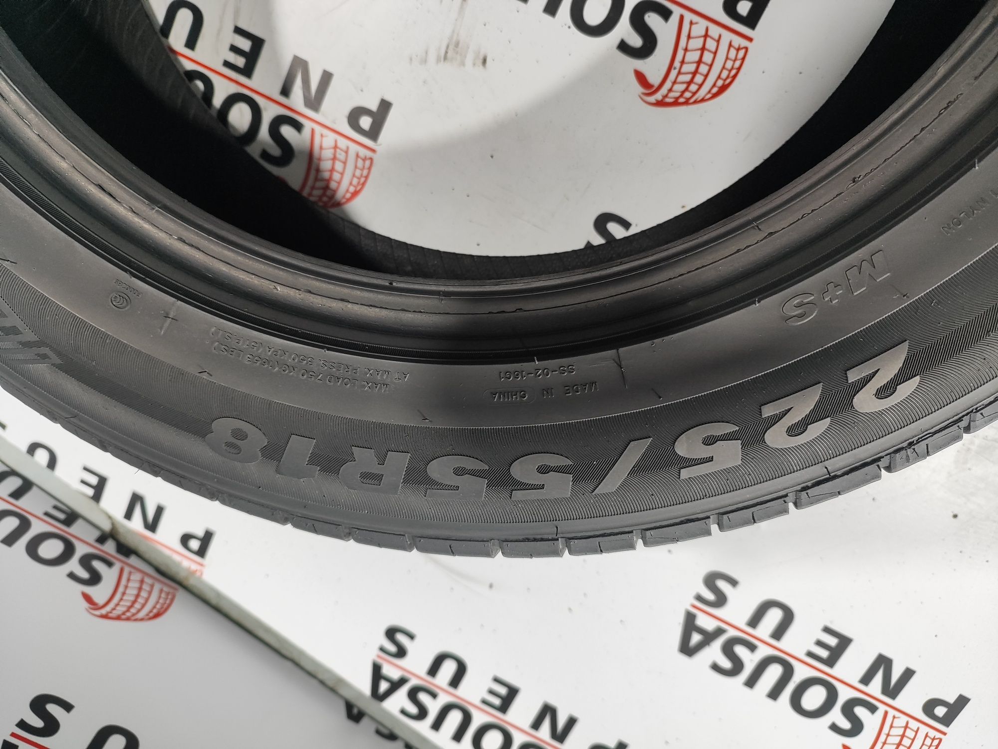 130 Euros 2 pneus semi novos 225-55R18 Tristar - Oferta dos Portes