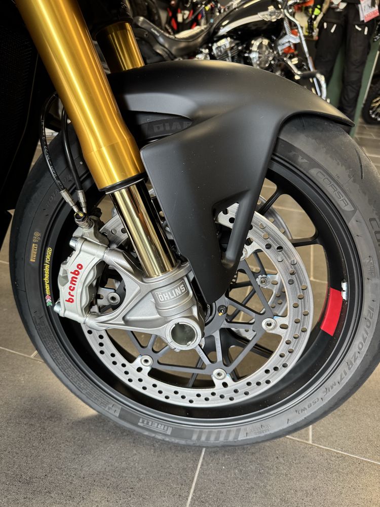 Ducati Streetfighter V4s