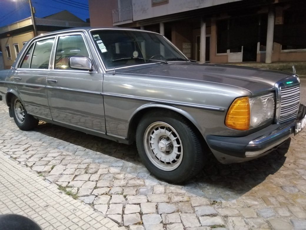 Mercedes W123 300D