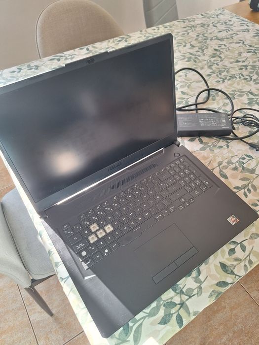 Asus TUF 17 polegadas  RTX3060