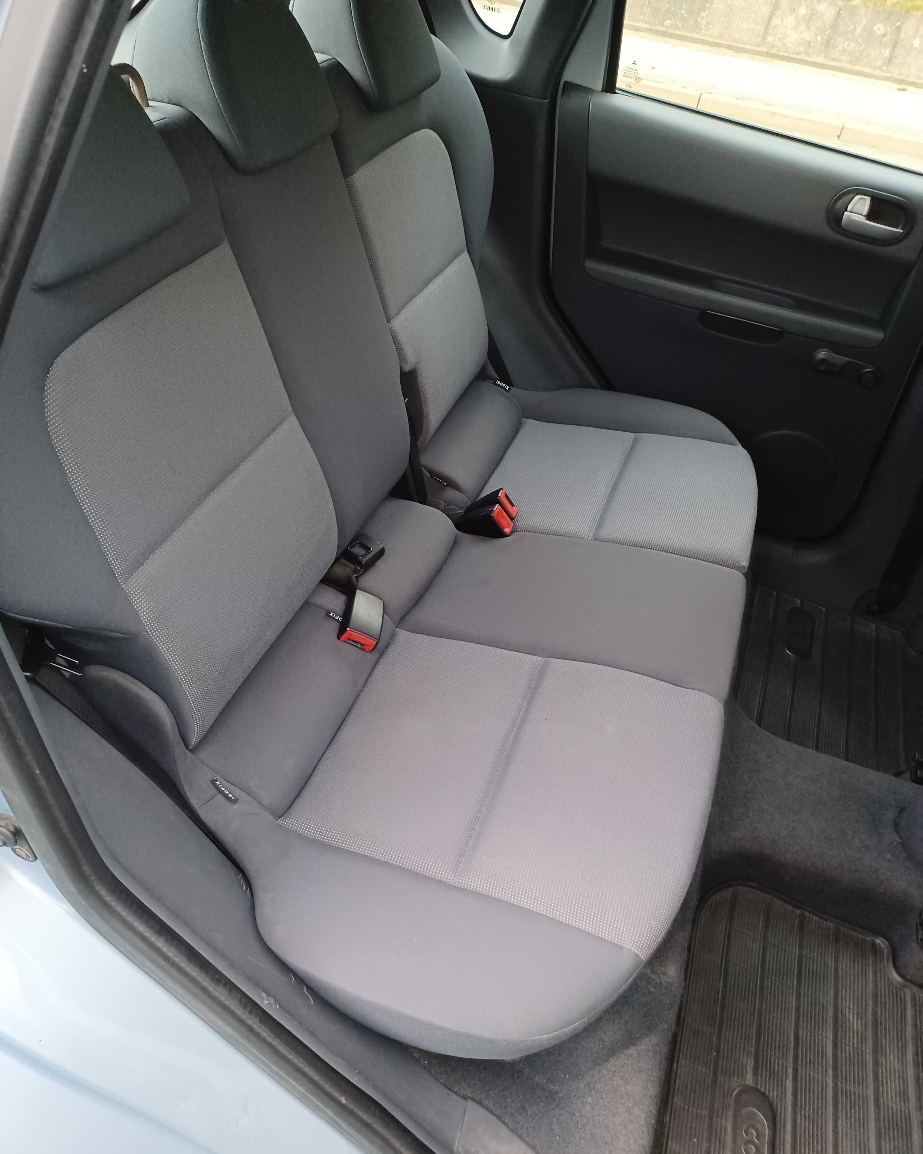Mitsubishi Colt 2005 r. 1.3 Benzyna. Do poprawek lakierniczych