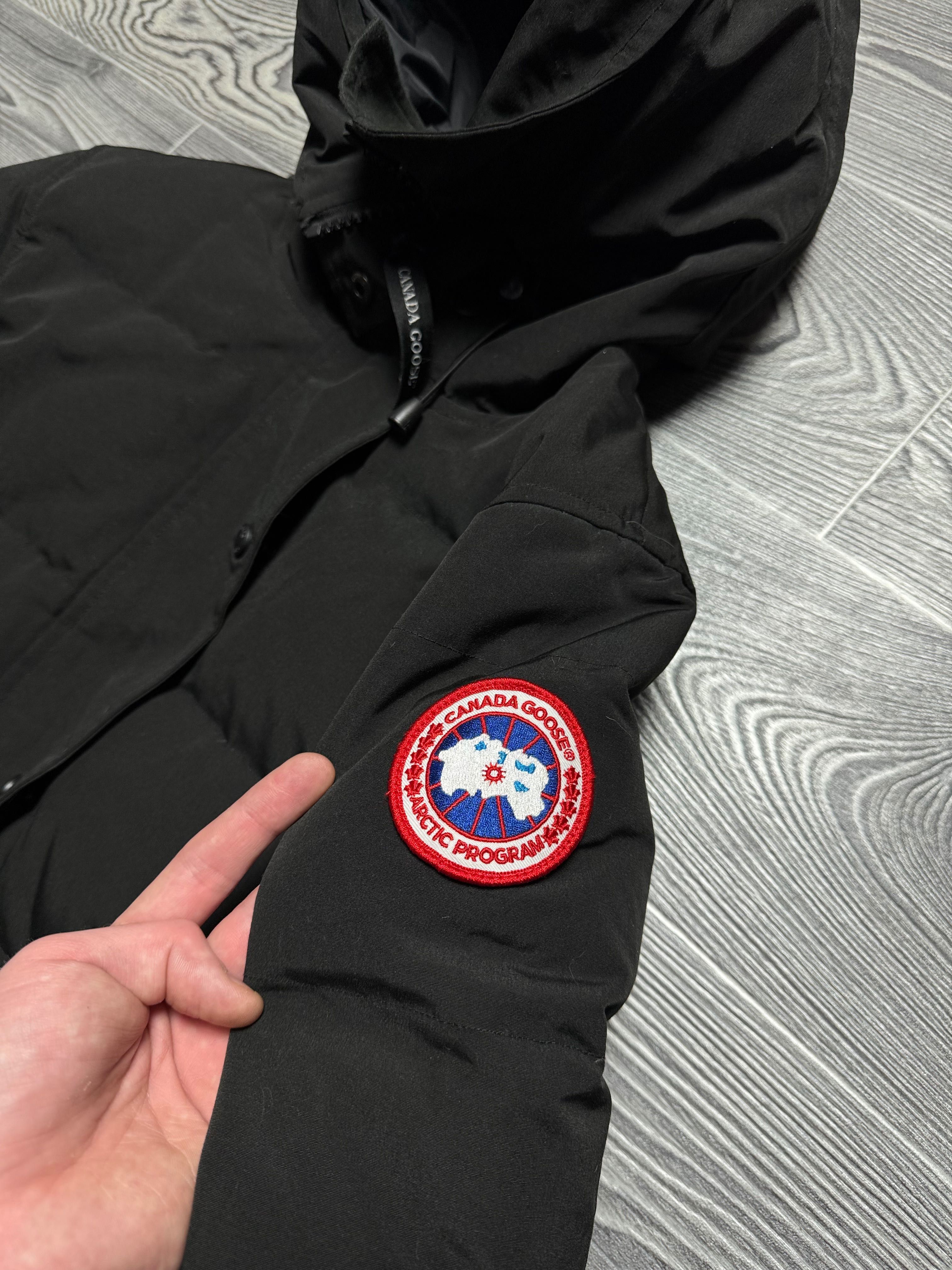 Женская горнолыжная куртка-парка Canada Goose размер S