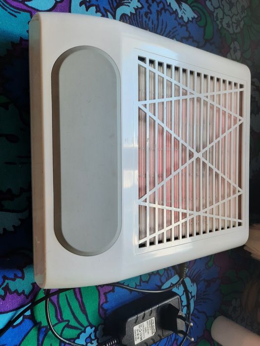 Вытяжка для маникюра