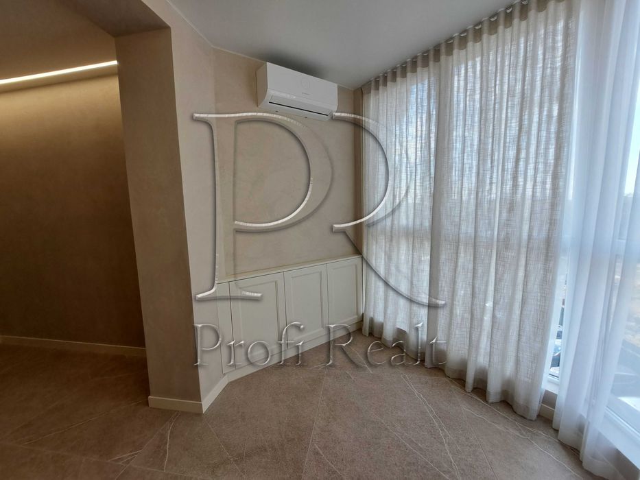 Продаж 2 кімн. квартири з якісним ремонтом в ЖК Sofia Nova