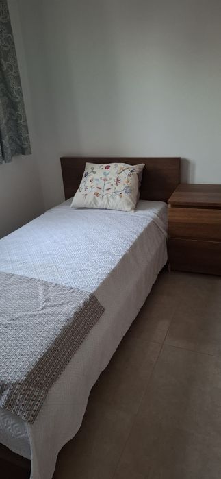 Cama ikea como nova