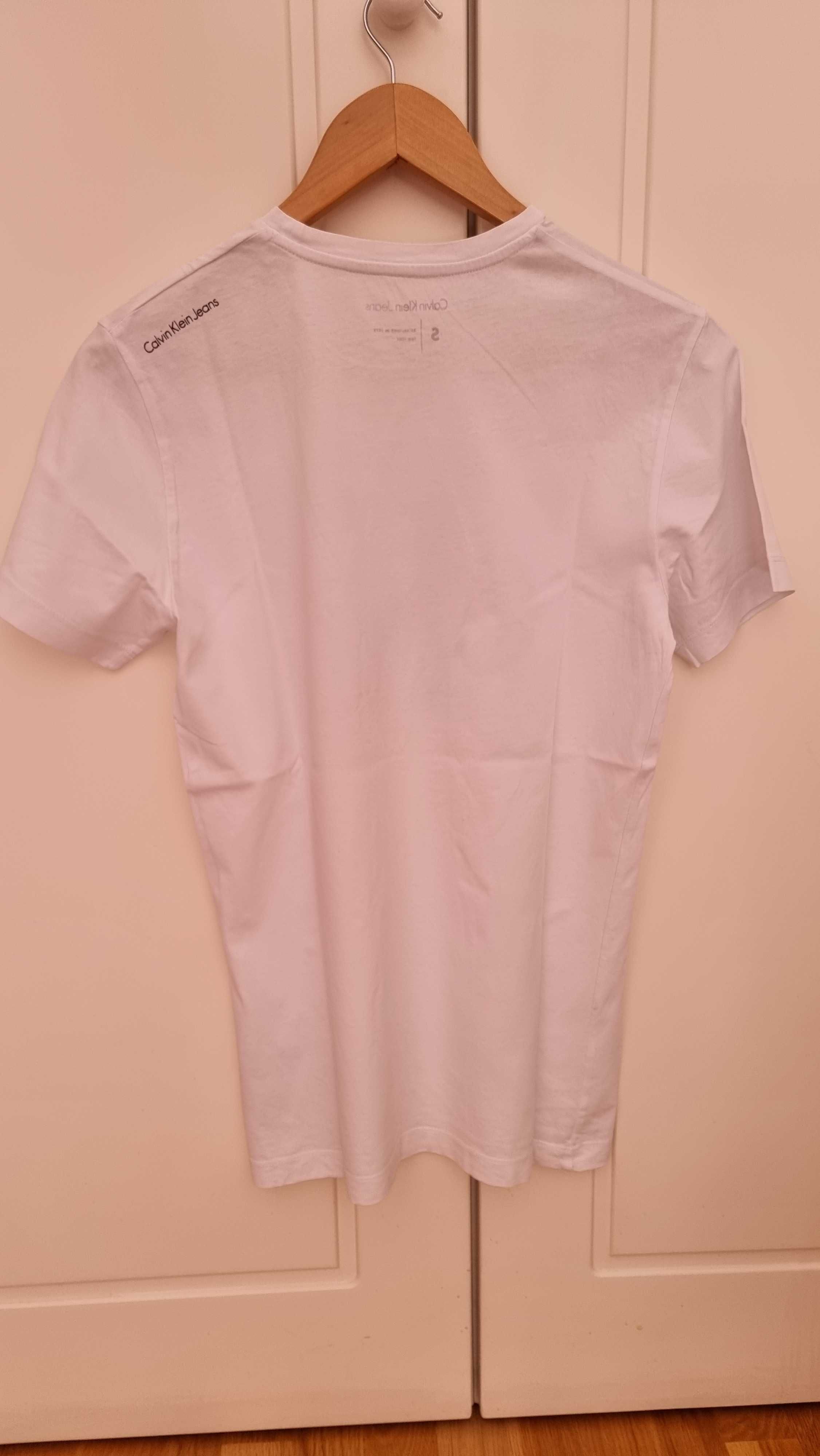 T-shirt Calvin Klein S