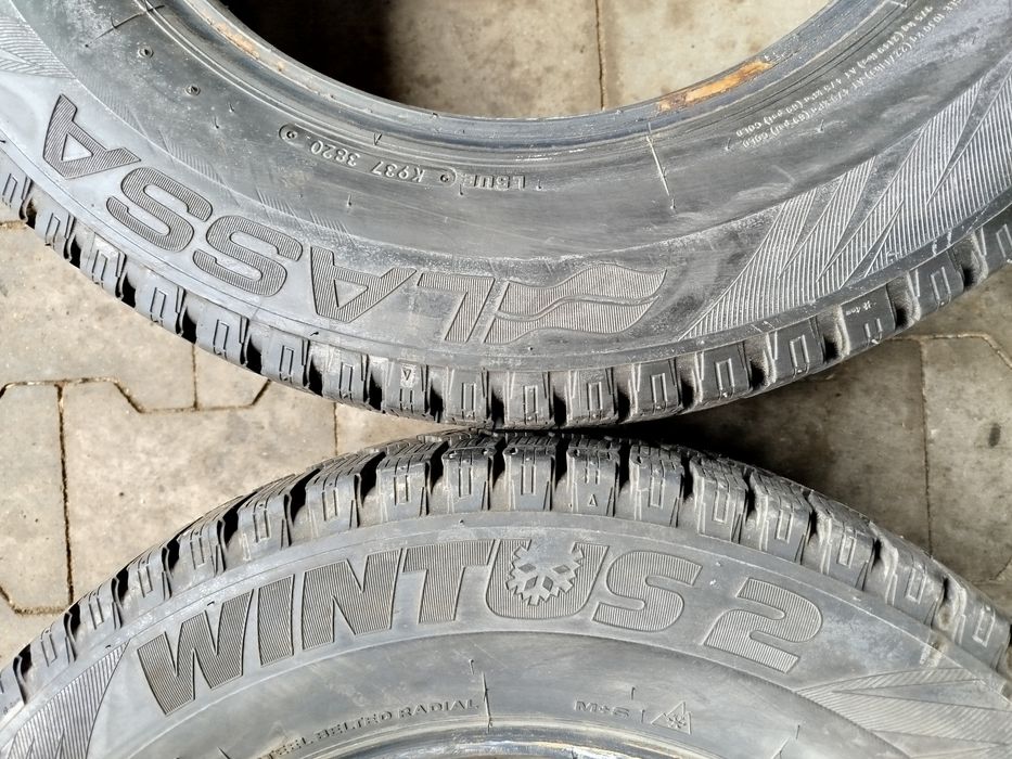 Opony zimowe 215/65 r16C Lassa 2020 rok