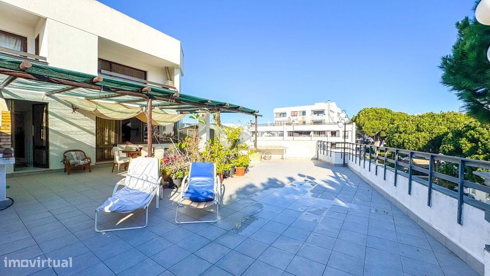 Apartamento T3 com terraço privado de 100m², Vilamoura