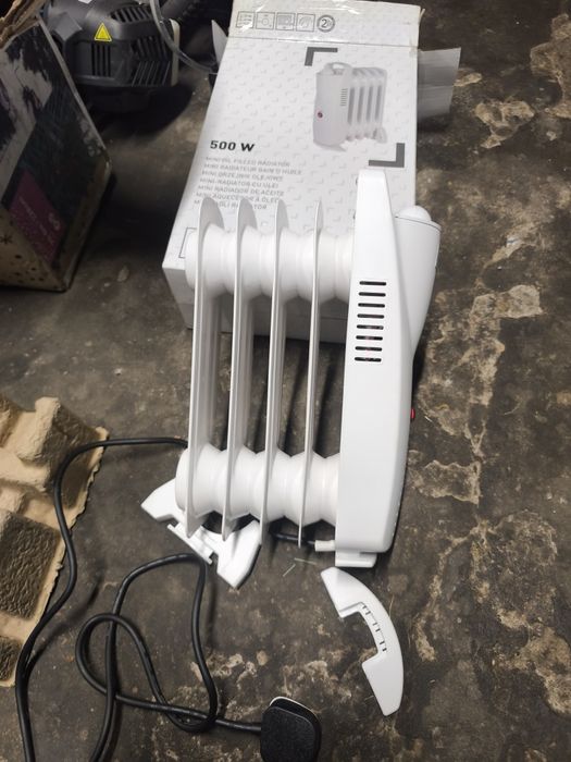 Mały Grzejnik olejowy 500 W biały 38x13 cm Polecam
