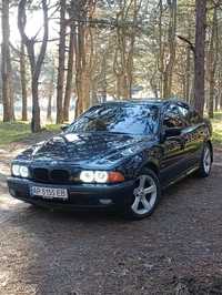 Продам BMW e39 520i