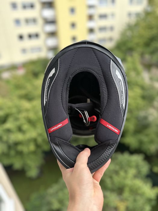 Scorpion Exo R1 S мотошолом agv shoei nolan shark