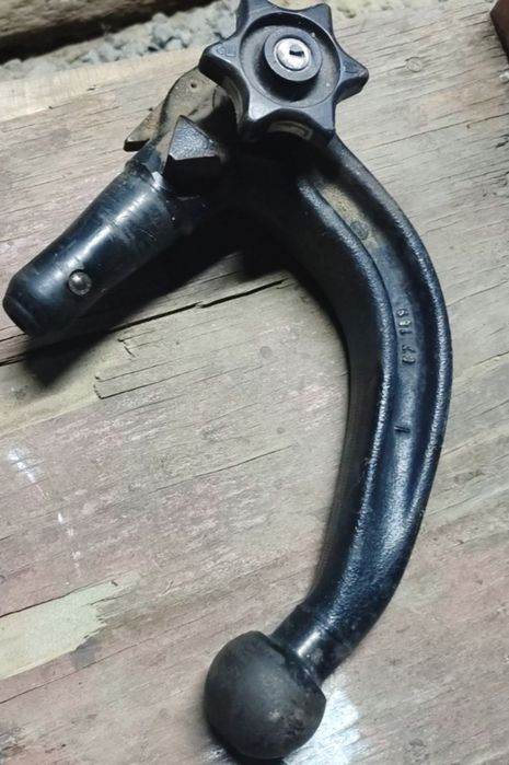 Крюк фаркопа BMW F10 F11 VW Golf 5 Touran Audi A3 8P, Ford C-MAX 31612