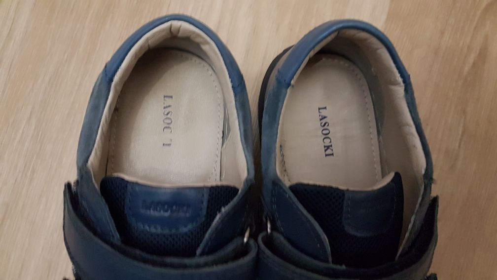 Buty skórzane lasocki 33