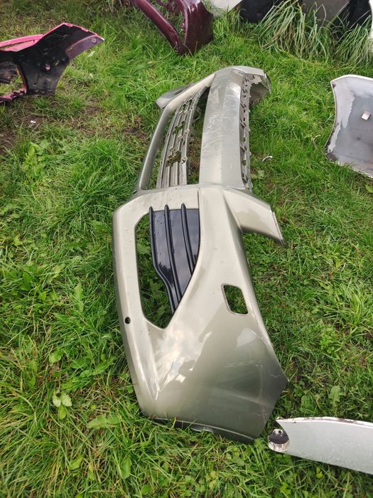 ZDERZAK przedni FORD Kuga MK2 sprysk 4 PDC zderzak przód przedni