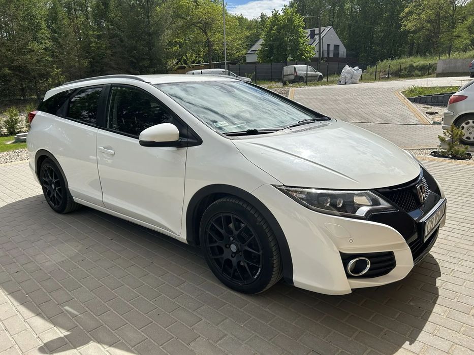 Honda Civic Honda Civic Tourer 1.8 i-VTEC Lifestyle HP Black