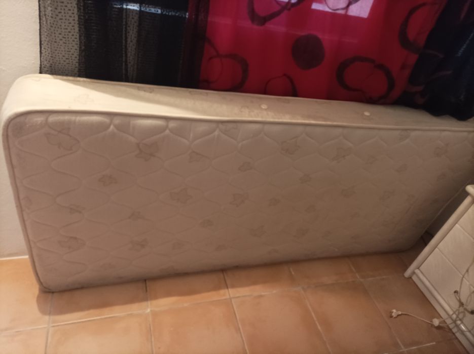 Cama de solteiro