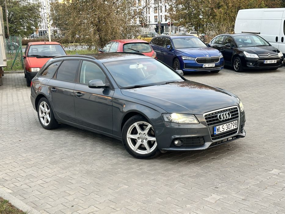 Audi a4b8 2.0 diesel automat 143 koni 2010rok