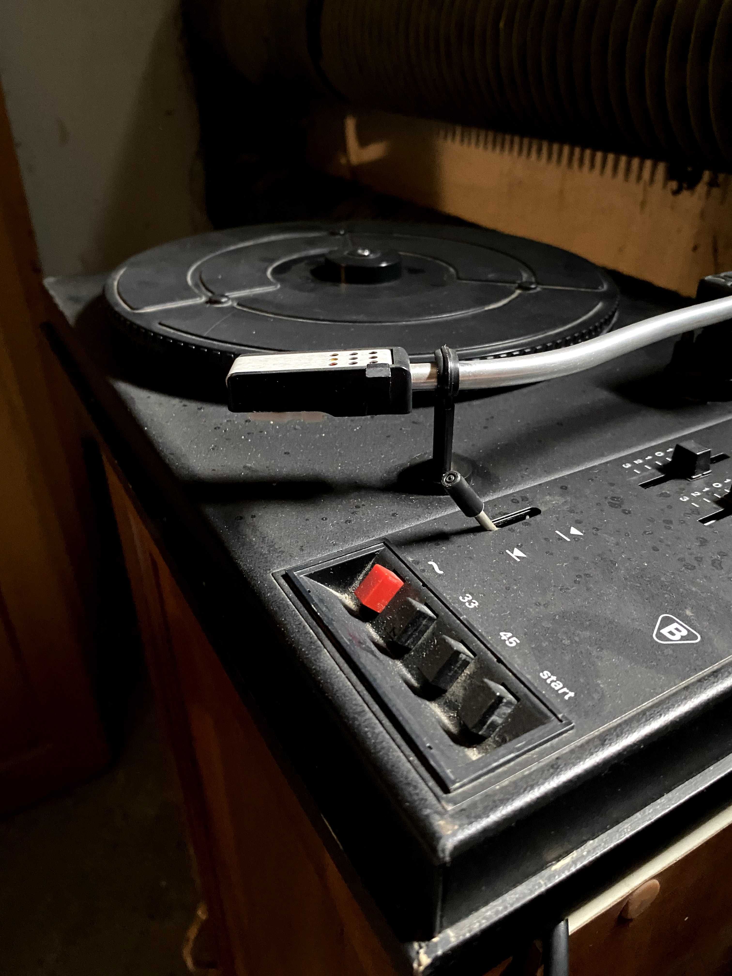 Gramofon Unitra Artur WG-903