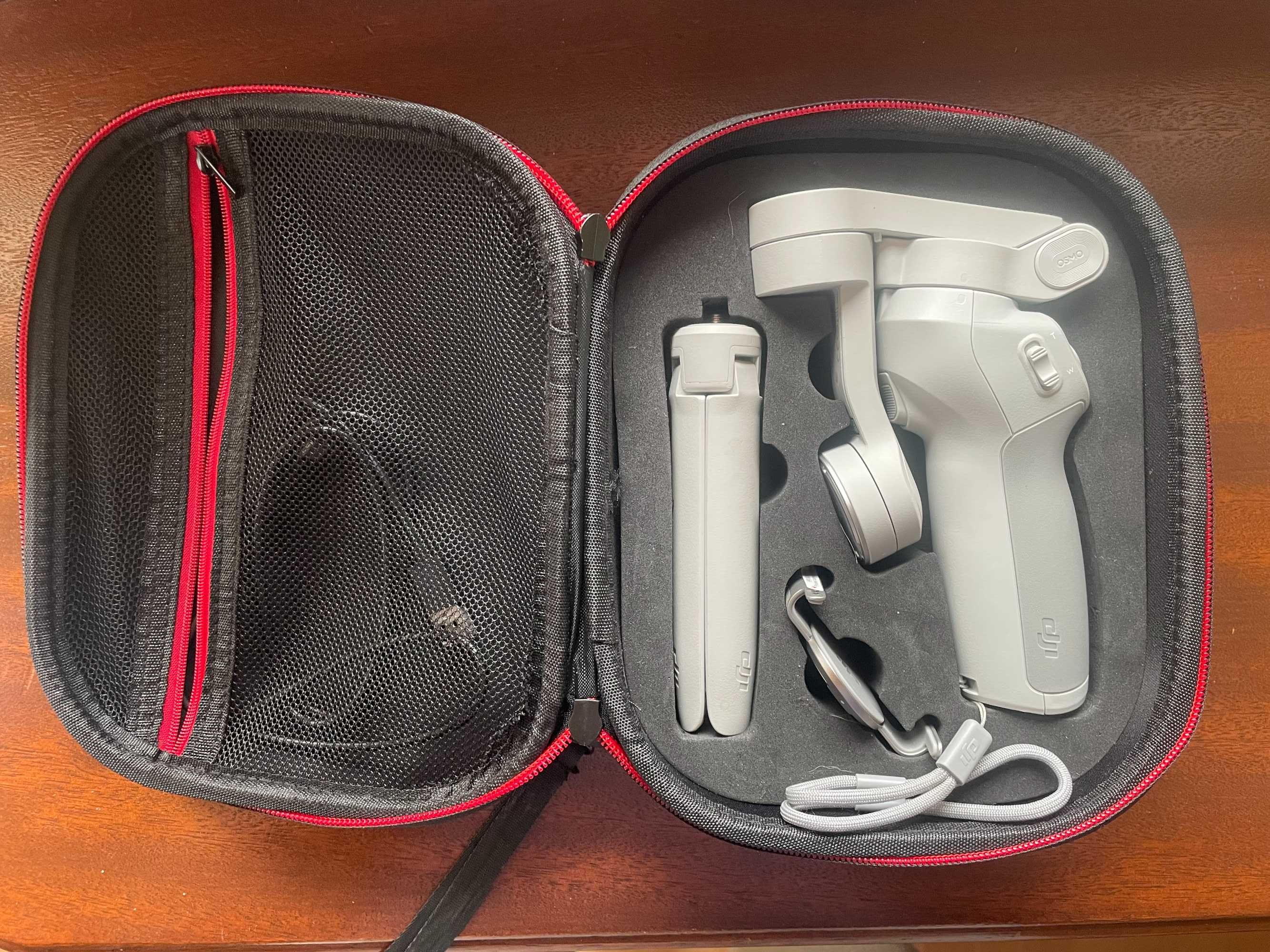 Gimbal do smartfona DJI Osmo Mobile 4 (OM 4) + dodatkowe akcesoria