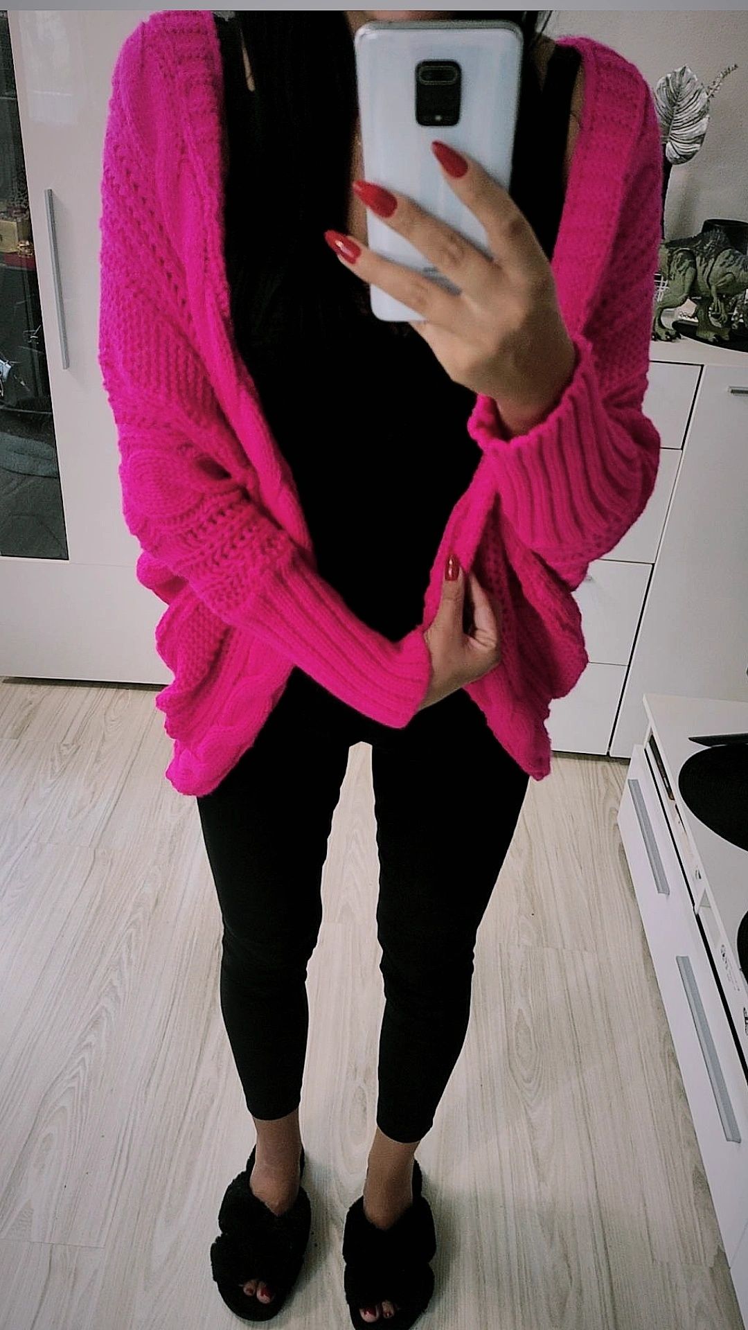 Piękny nonowy różowy sweter kardigan Lemoniade
Uniwersalny