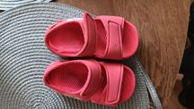 Sandały Adidas dla dziewczynki 21