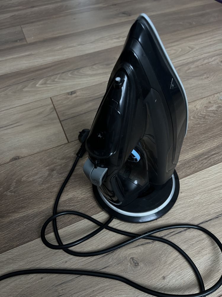 Żelazko czarny Qilive