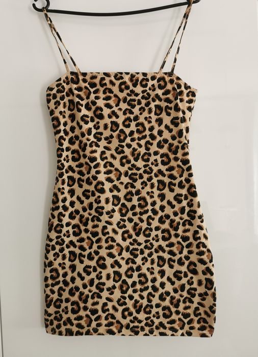 Sukienka w panterkę H&M, rozmiar M